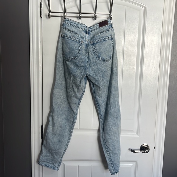 Curvy high rise mom jeans. - Picture 2 of 2